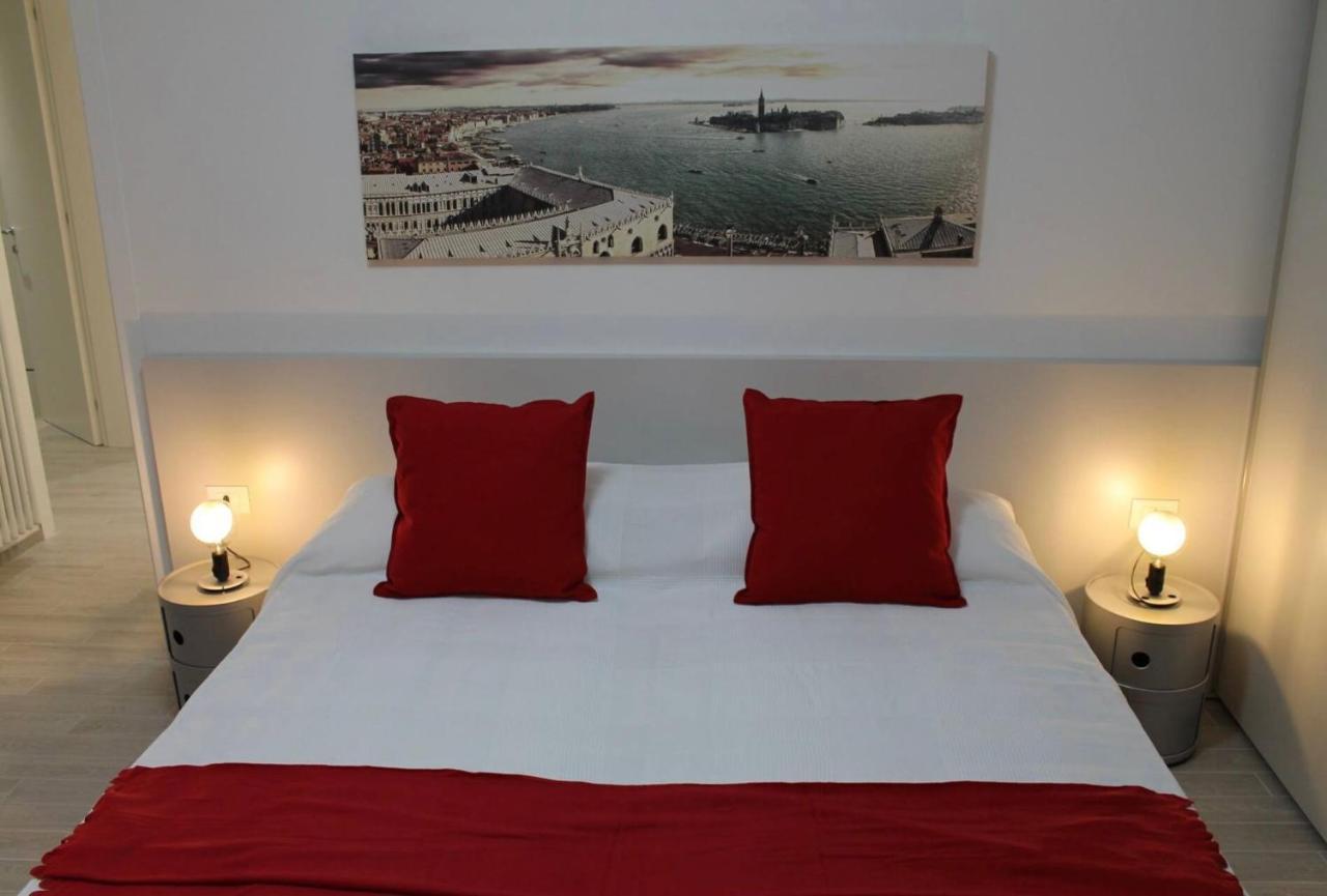 Casanova Apartment เวนิส ภายนอก รูปภาพ
