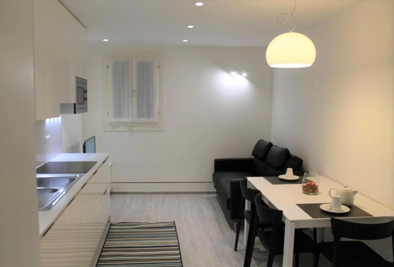 Casanova Apartment เวนิส ภายนอก รูปภาพ