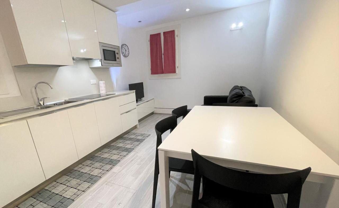 Casanova Apartment เวนิส ภายนอก รูปภาพ
