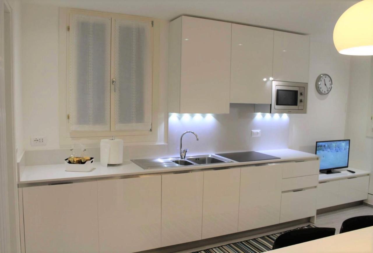 Casanova Apartment เวนิส ภายนอก รูปภาพ